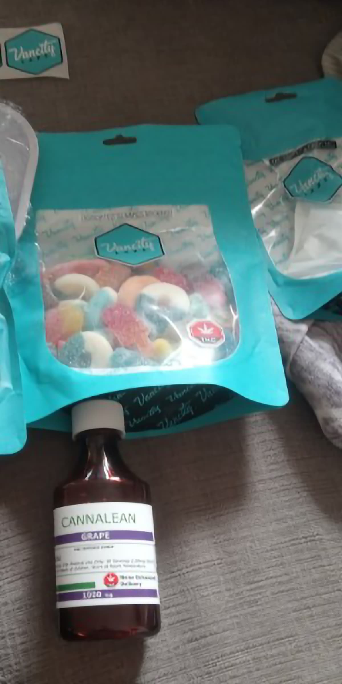 Customer photo of Assorted Gummies - Dripped (50 x 30mg)