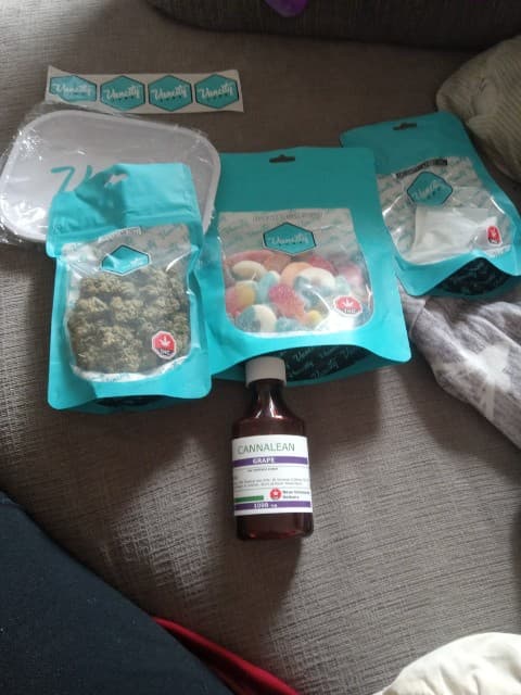 Customer photo of Assorted Gummies - Dripped (50 x 30mg)